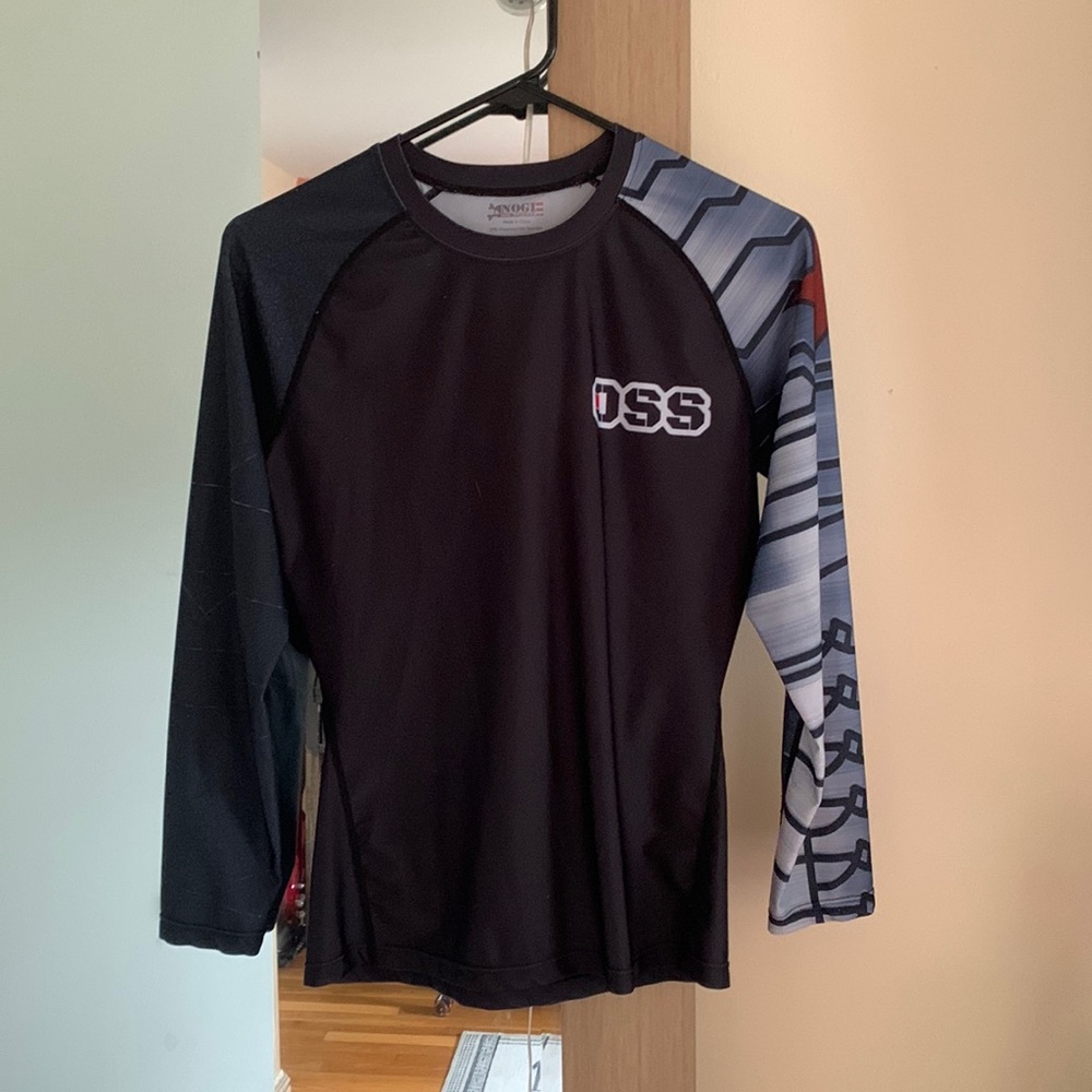 Long sleeve rash guard